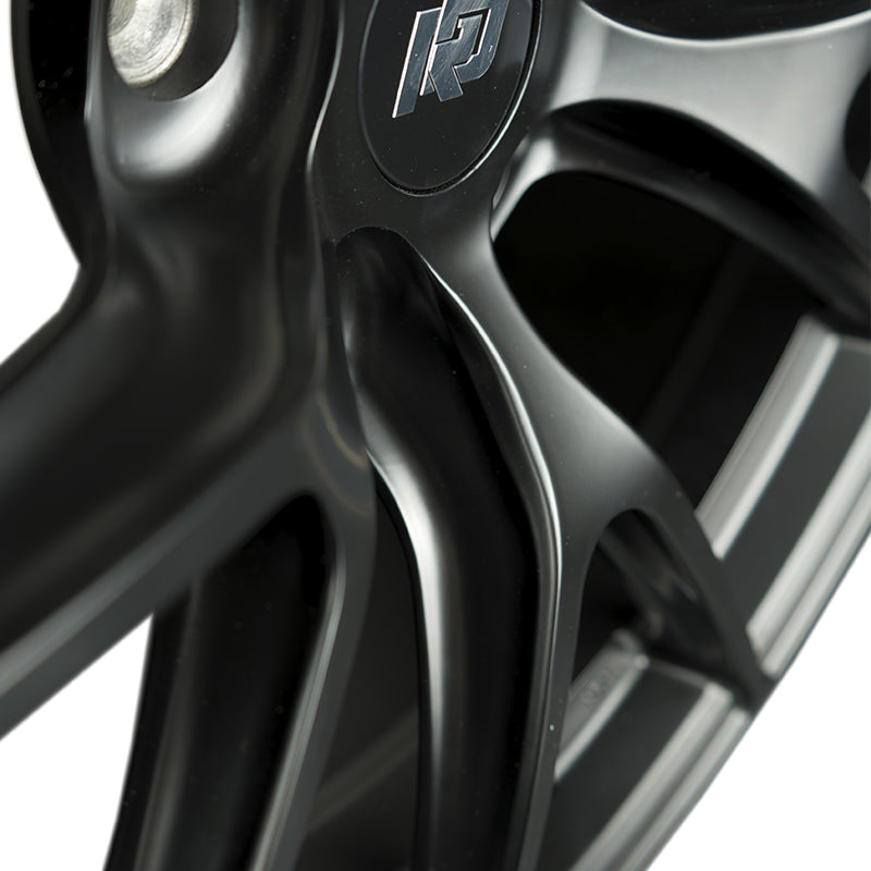 Llantas Racing Division Pista